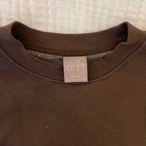 Aritzia TNA Cozy Fleece Perfect Crewneck Sweatshirt